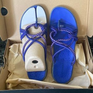 Merrill Sunstone Thong size 8